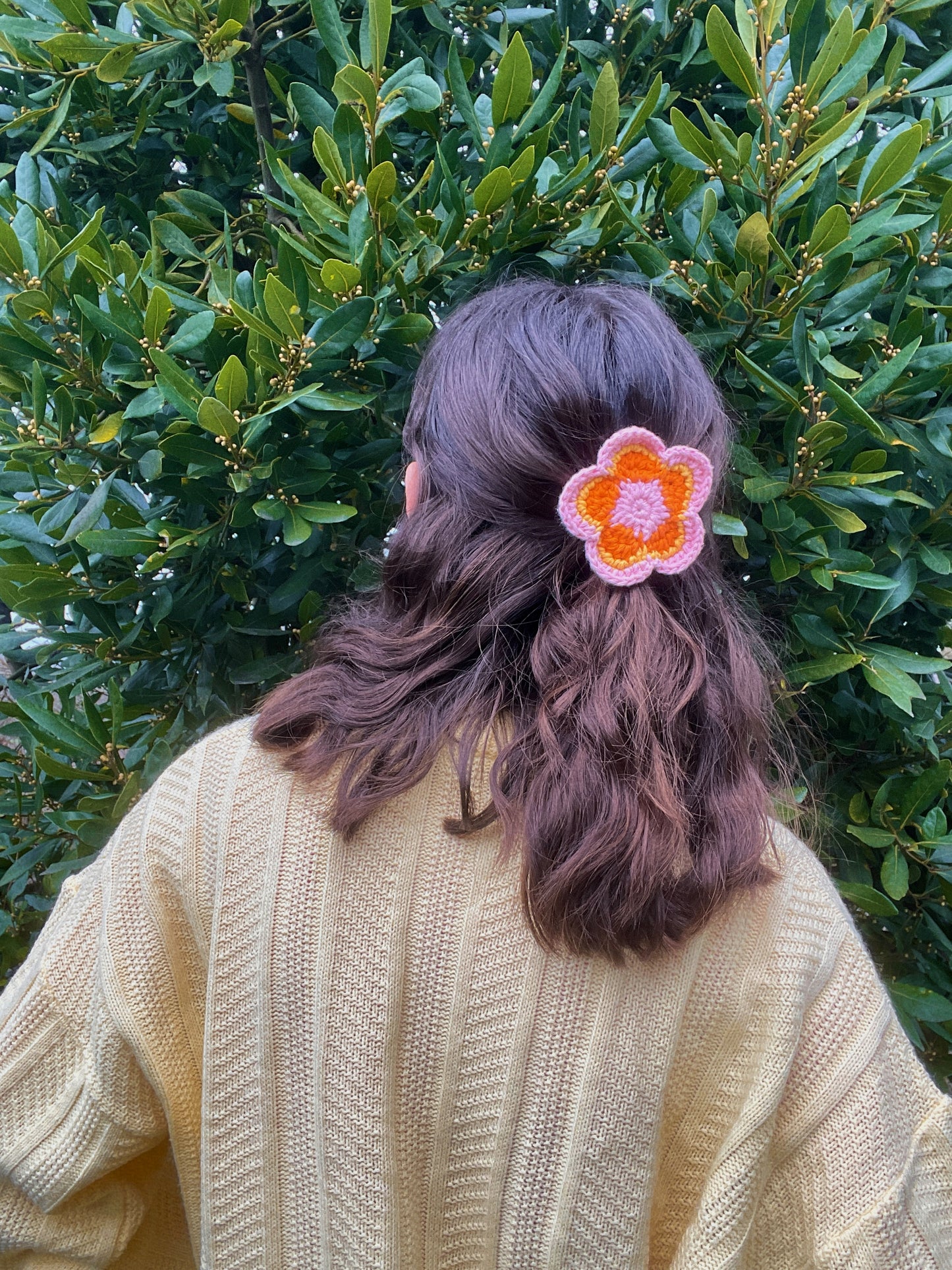 Crochet flower hair clip