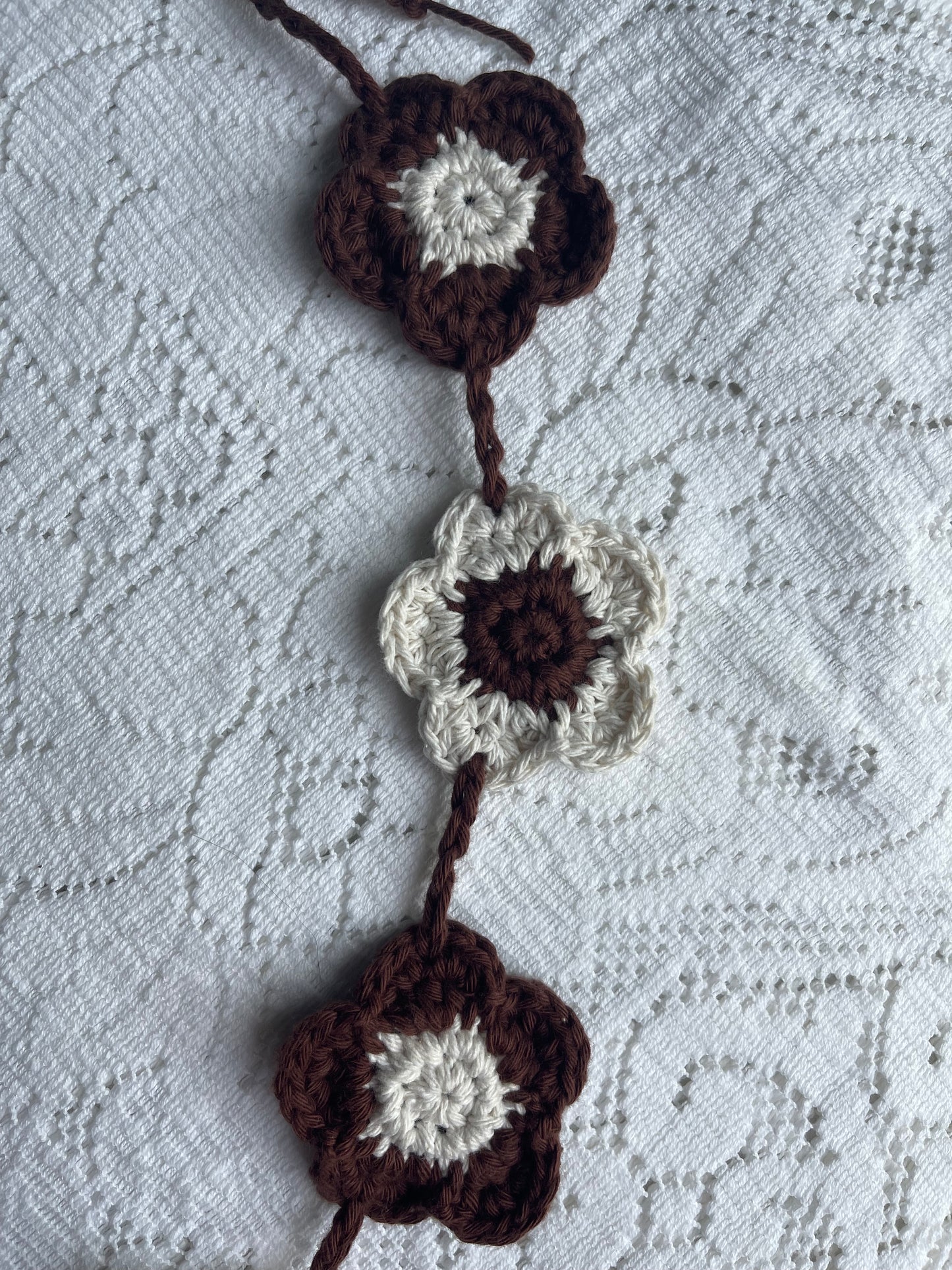 Crochet flower belt (beige & brown)